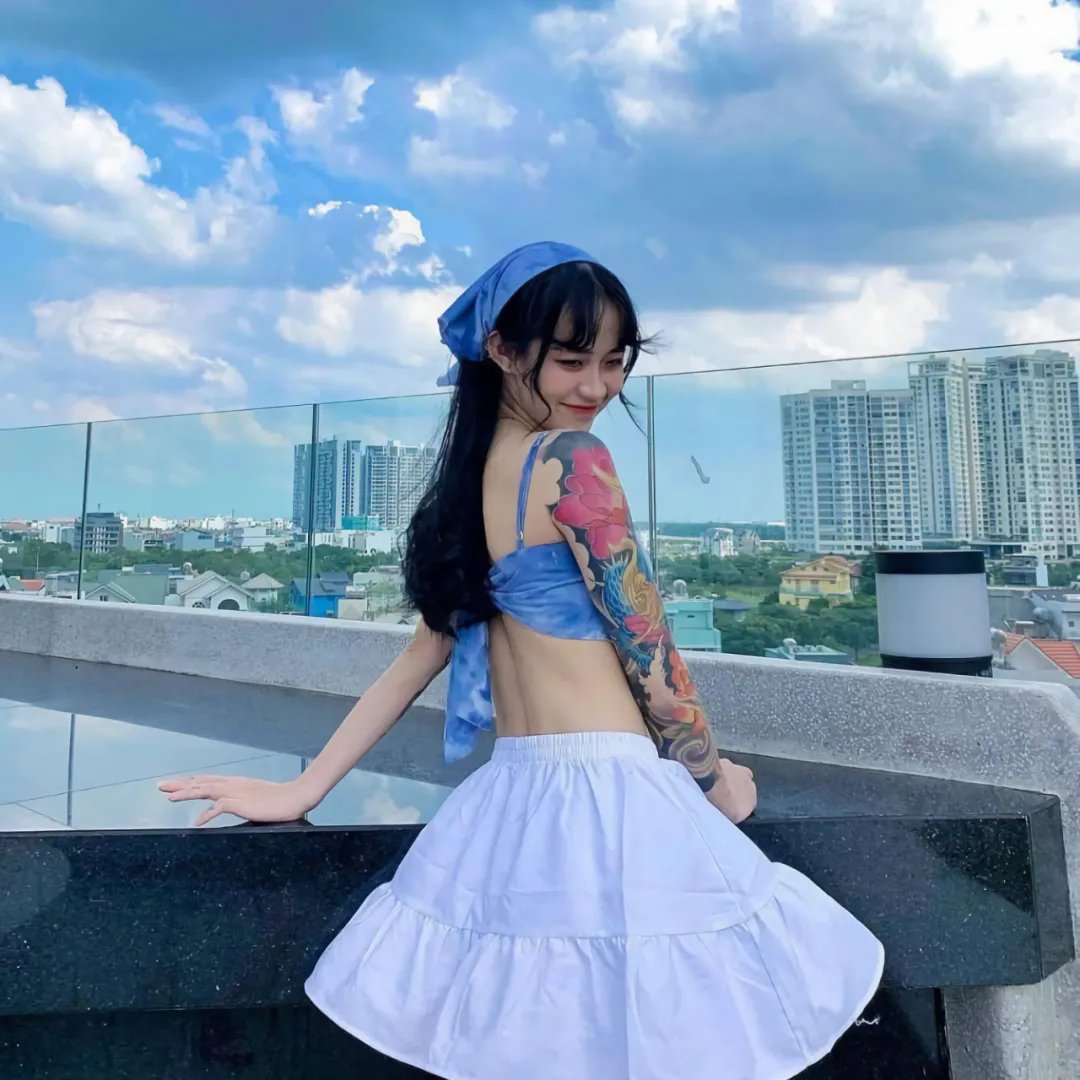 不期而至